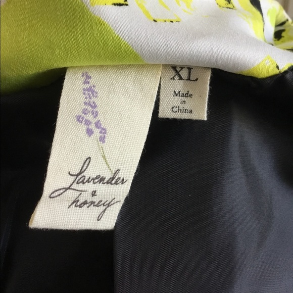 Jacket - Picture 3 of 4